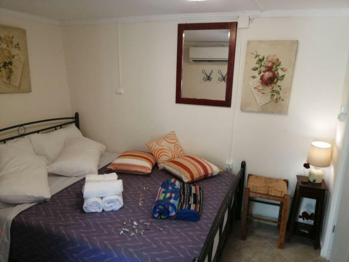 Rodomelo Cute Studio 1 Leonídion Екстериор снимка