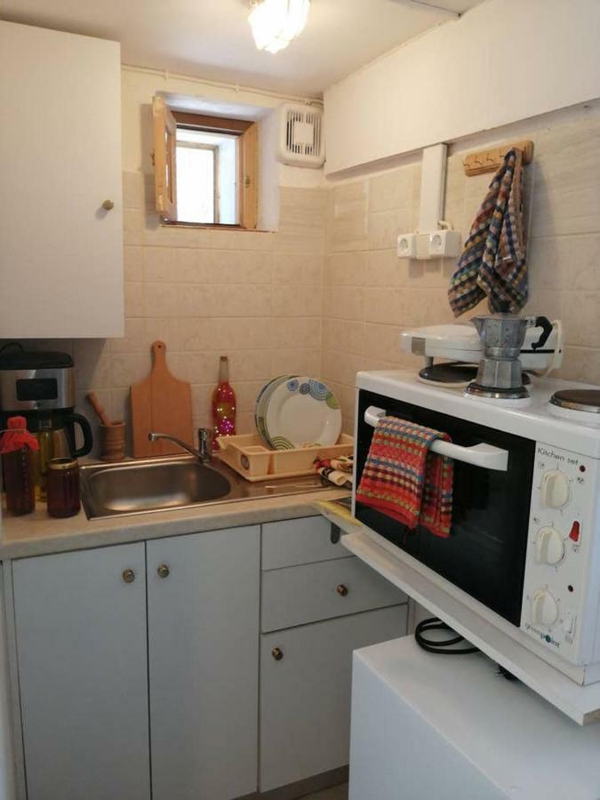 Rodomelo Cute Studio 1 Leonídion Екстериор снимка